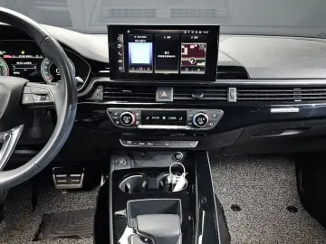 2021 Audi A4 с пробегом 31 432 км