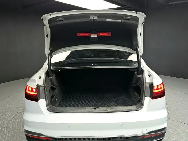 2021 Audi A4 с пробегом 31 432 км