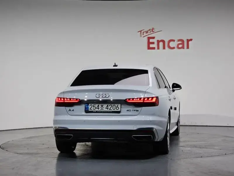 2021 Audi A4 с пробегом 34 497 км