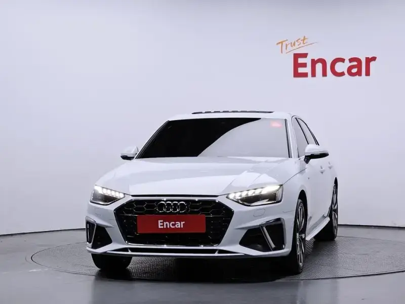 2023 Audi A4 с пробегом 3 057 км