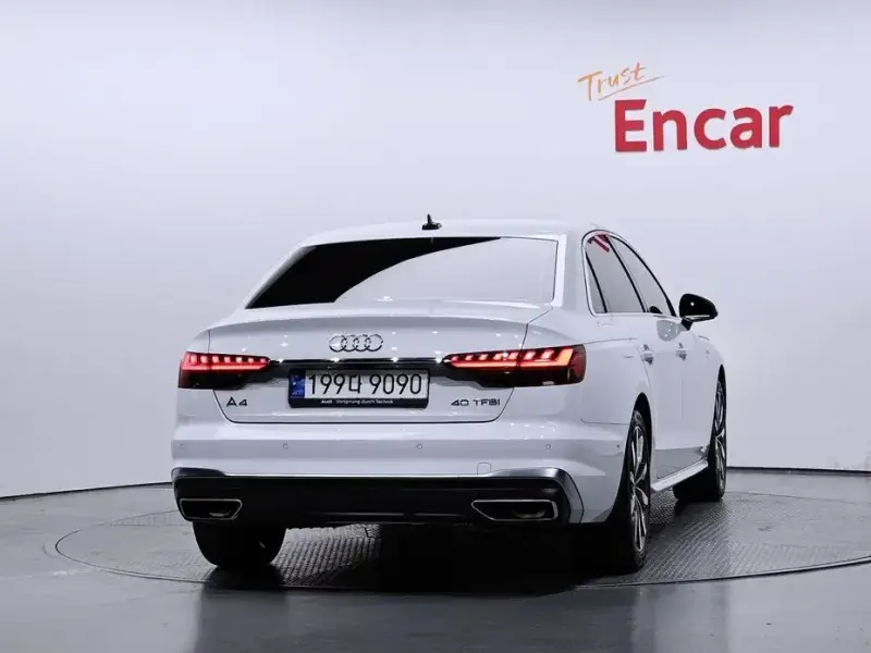 2023 Audi A4 с пробегом 3 057 км