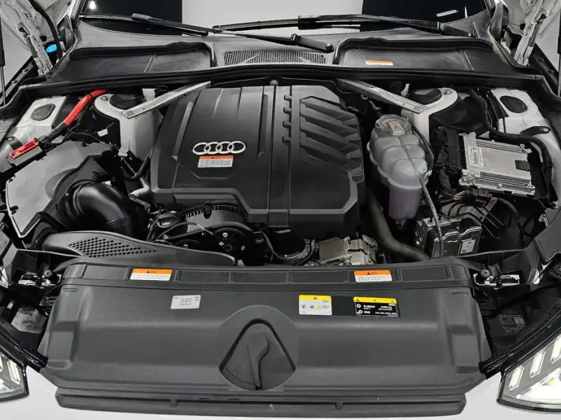 2023 Audi A4 с пробегом 3 057 км