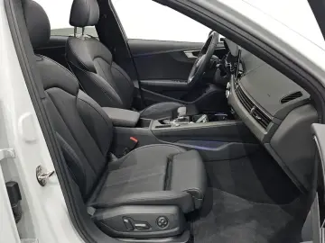 2023 Audi A4 с пробегом 3 057 км