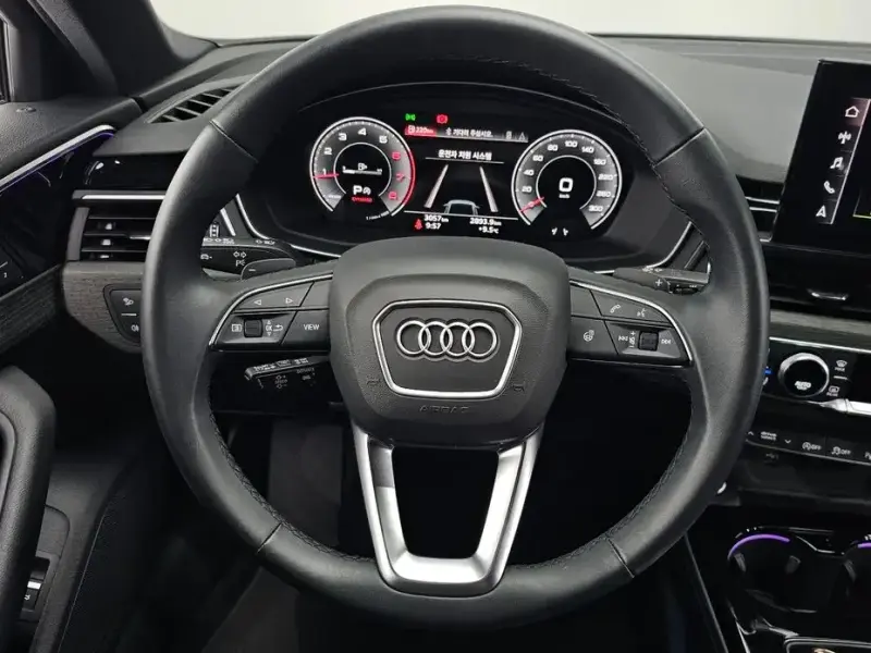 2023 Audi A4 с пробегом 3 057 км