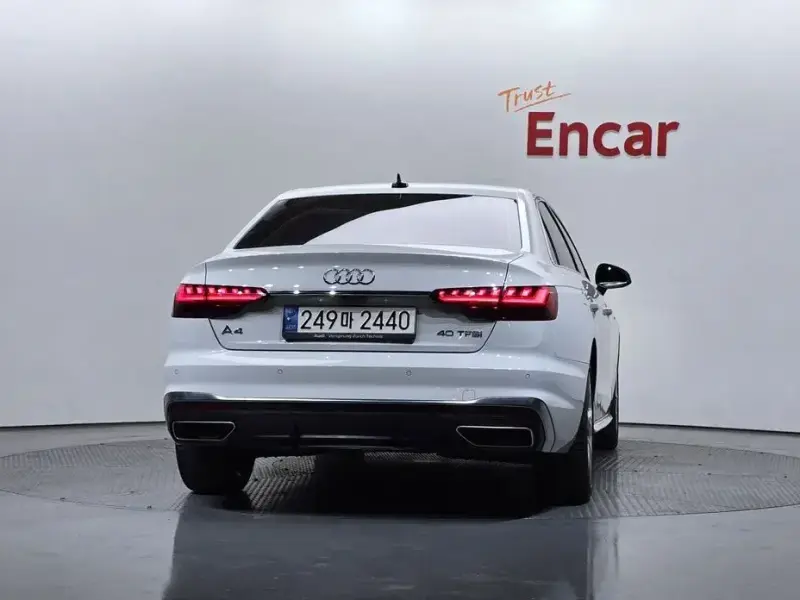 2021 Audi A4 с пробегом 45 768 км