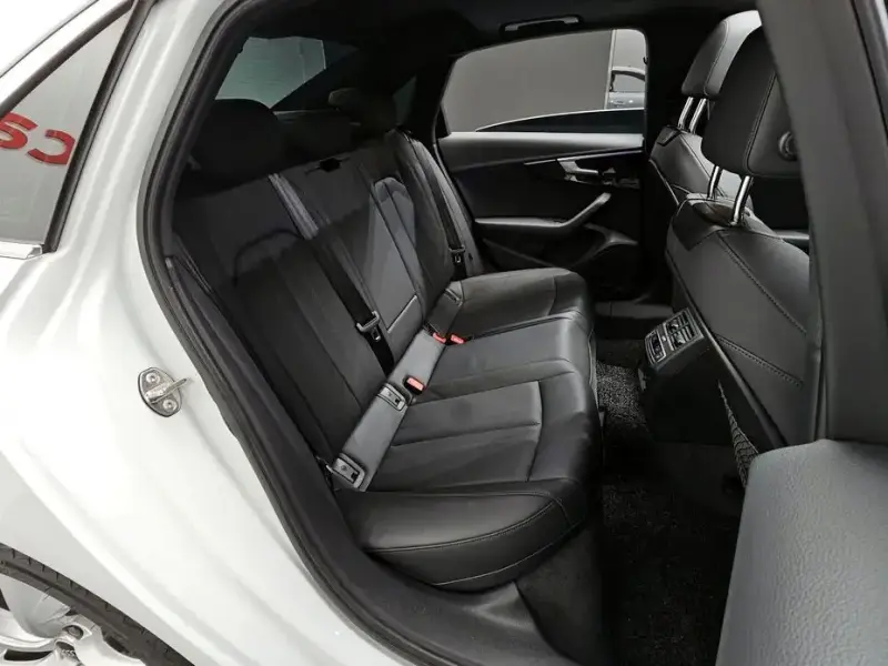 2021 Audi A4 с пробегом 45 768 км