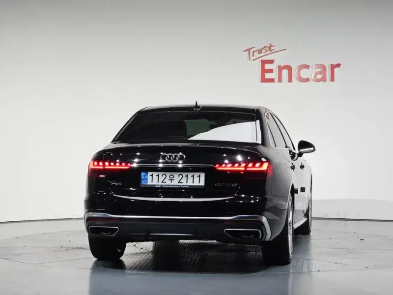 2021 Audi A4 с пробегом 33 690 км