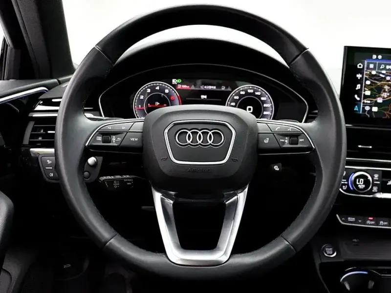 2022 Audi A4 с пробегом 60 843 км
