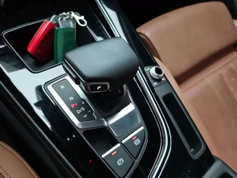 2021 Audi A4 с пробегом 76 515 км