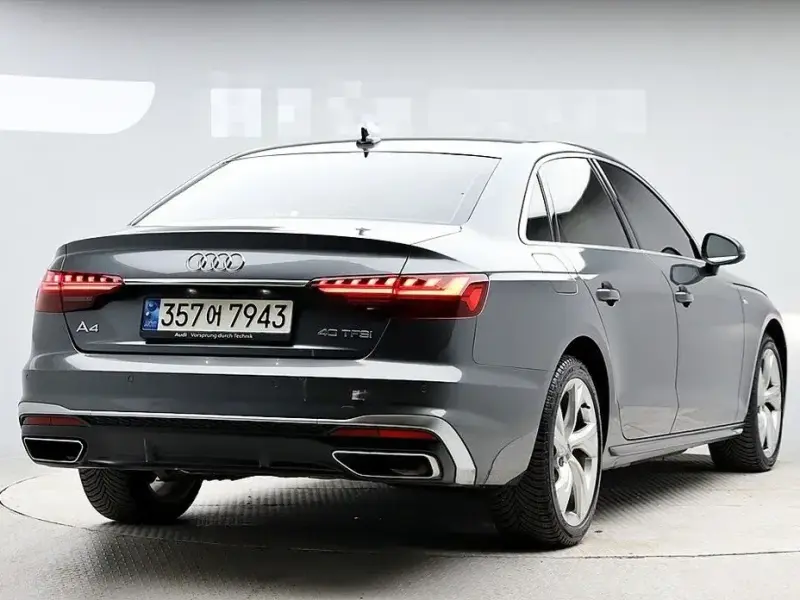 2021 Audi A4 с пробегом 85 708 км