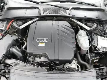 2021 Audi A4 с пробегом 85 708 км