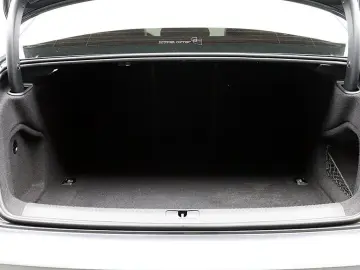 2021 Audi A4 с пробегом 85 708 км