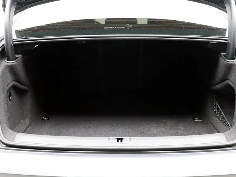 2021 Audi A4 с пробегом 85 708 км
