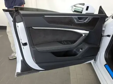 2021 Audi A7 с пробегом 68 280 км