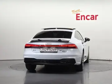 2023 Audi A7 с пробегом 60 674 км