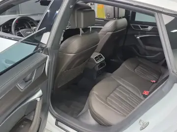 2023 Audi A7 с пробегом 60 674 км
