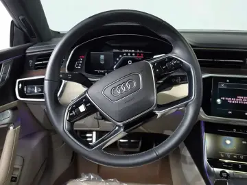 2022 Audi A7 с пробегом 30 837 км