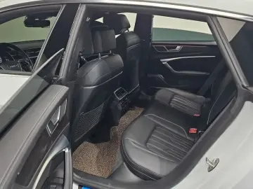 2021 Audi A7 с пробегом 40 806 км