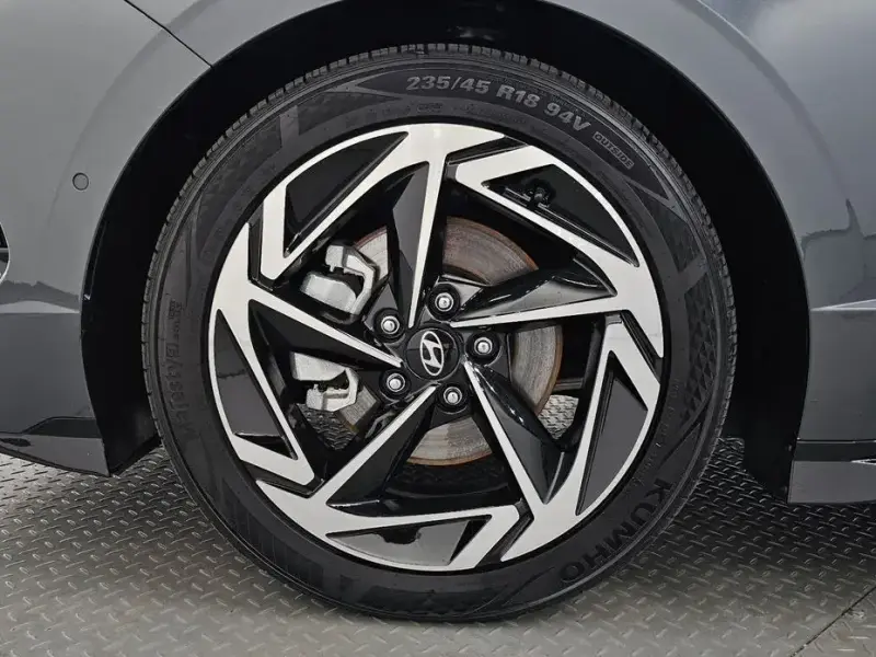 2023 Hyundai Sonata с пробегом 39 177 км