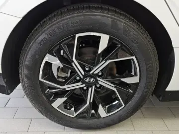2024 Hyundai Sonata с пробегом 22 421 км