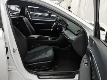 2024 Hyundai Sonata с пробегом 22 421 км