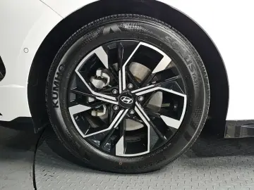 2024 Hyundai Sonata с пробегом 28 189 км
