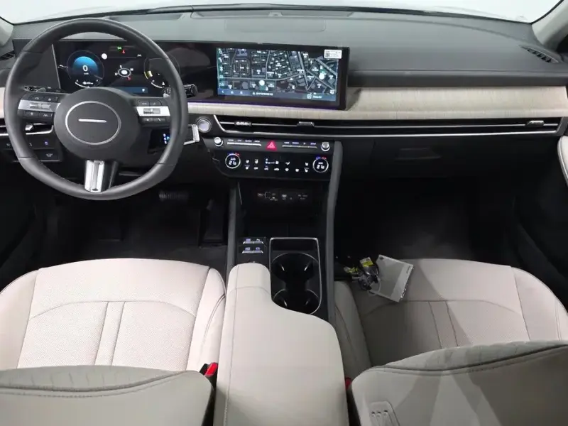 2025 Hyundai Sonata с пробегом 23 619 км