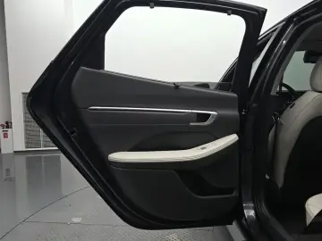 2025 Hyundai Sonata с пробегом 23 619 км