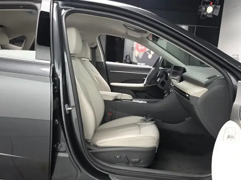 2025 Hyundai Sonata с пробегом 23 619 км