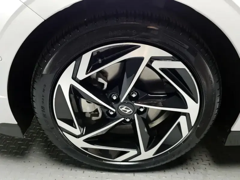 2023 Hyundai Sonata с пробегом 21 678 км