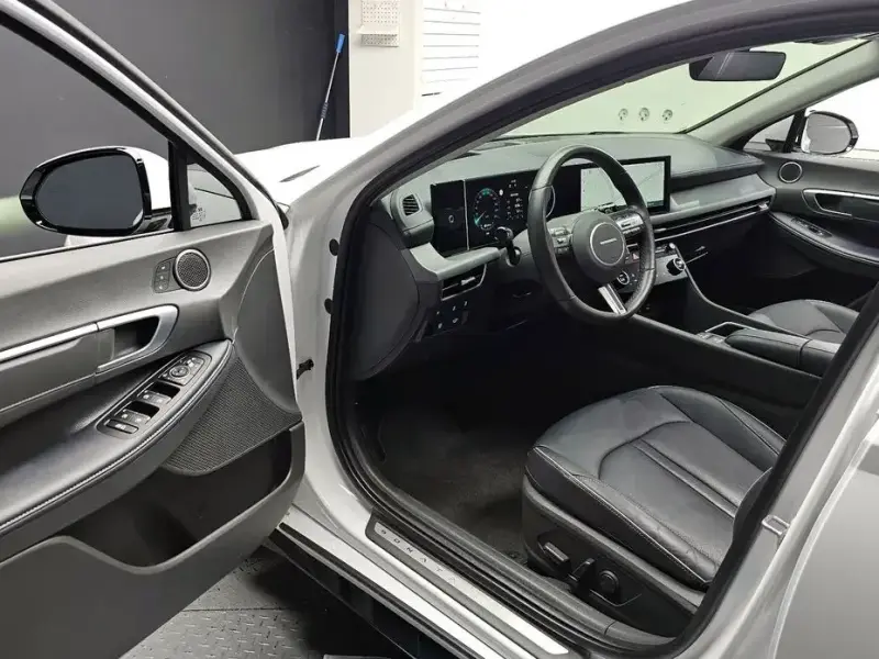 2023 Hyundai Sonata с пробегом 21 678 км