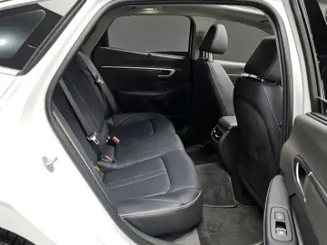 2023 Hyundai Sonata с пробегом 21 678 км