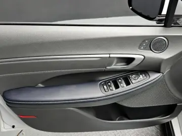 2023 Hyundai Sonata с пробегом 21 678 км