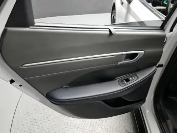 2023 Hyundai Sonata с пробегом 21 678 км