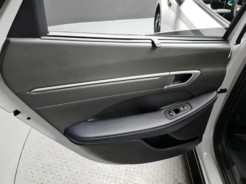 2023 Hyundai Sonata с пробегом 21 678 км