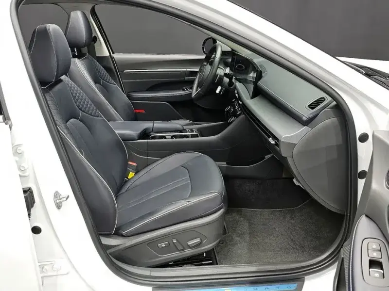 2023 Hyundai Sonata с пробегом 21 678 км