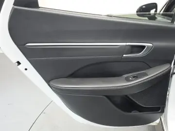 2023 Hyundai Sonata с пробегом 88 272 км