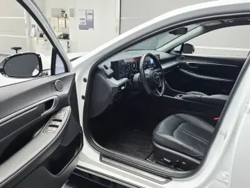2024 Hyundai Sonata с пробегом 24 639 км