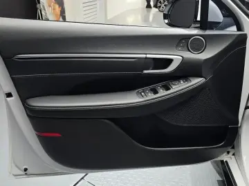 2024 Hyundai Sonata с пробегом 24 639 км