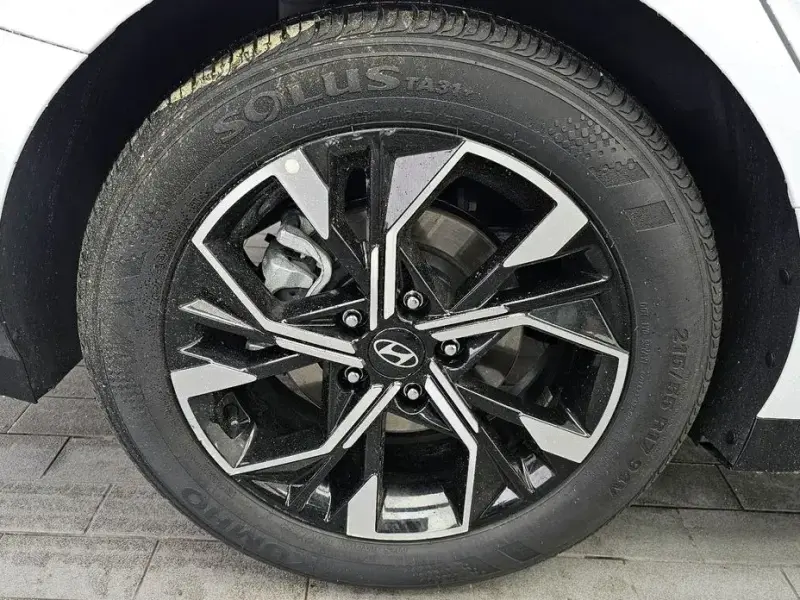 2024 Hyundai Sonata с пробегом 28 593 км