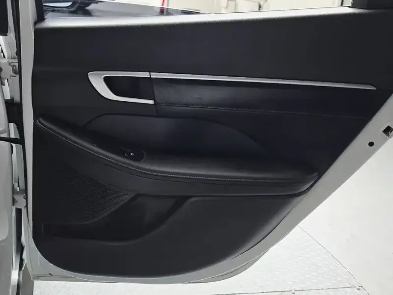 2024 Hyundai Sonata с пробегом 24 639 км