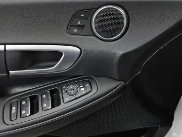 2024 Hyundai Sonata с пробегом 28 593 км