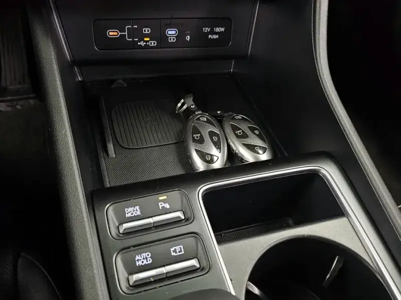 2024 Hyundai Sonata с пробегом 28 593 км
