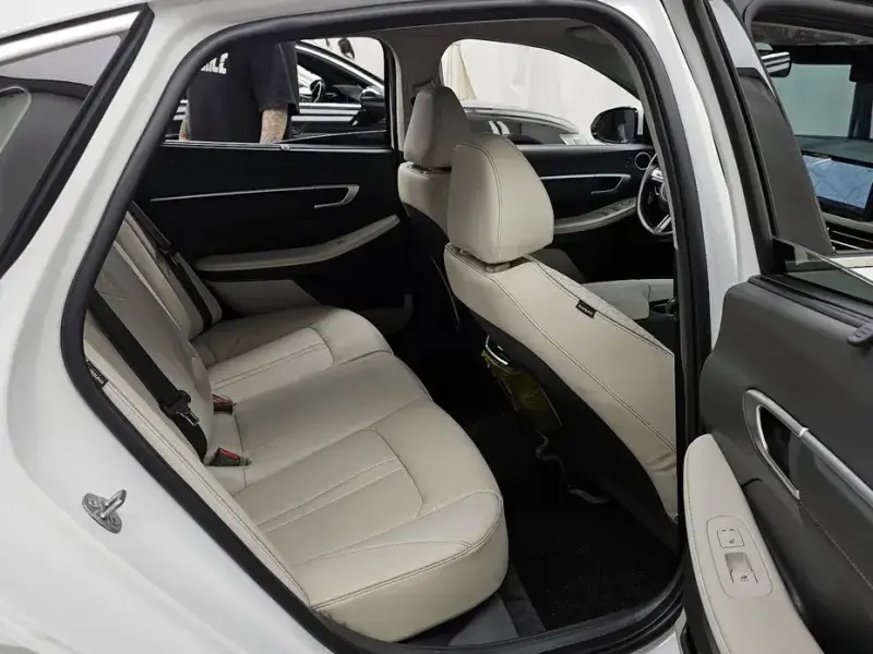 2023 Hyundai Sonata с пробегом 49 692 км