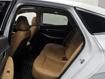 2024 Hyundai Sonata с пробегом 10 517 км