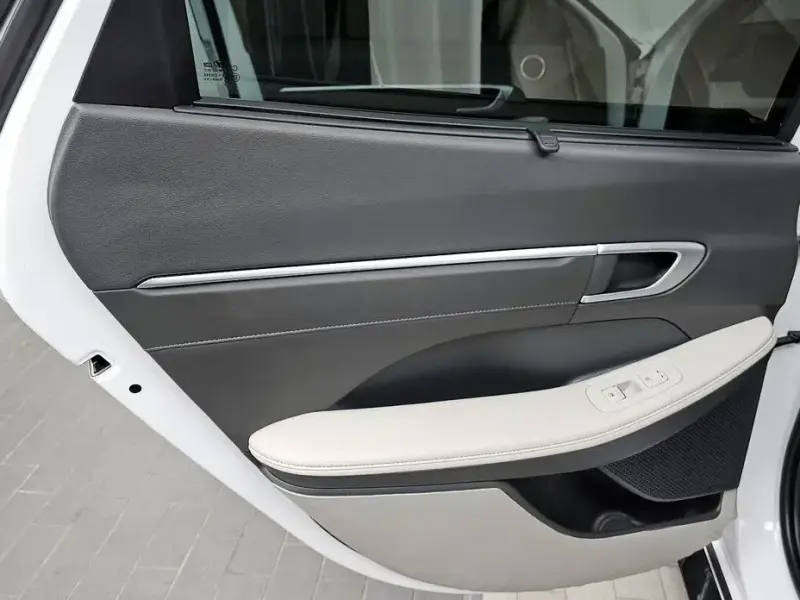 2023 Hyundai Sonata с пробегом 49 692 км