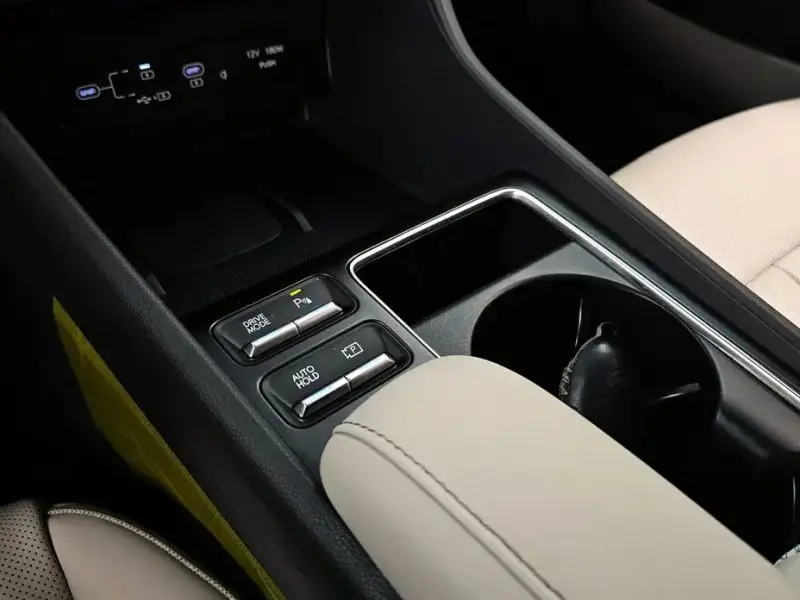 2023 Hyundai Sonata с пробегом 49 692 км