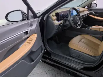 2024 Hyundai Sonata с пробегом 42 583 км