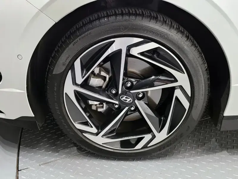 2024 Hyundai Sonata с пробегом 8 282 км