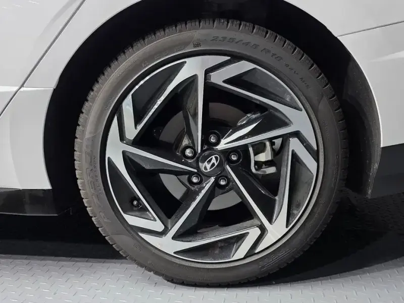 2025 Hyundai Sonata с пробегом 7 396 км
